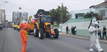 circo-social-participa-do-desfile-de-7-de-setembro-2019-em-mafra-40