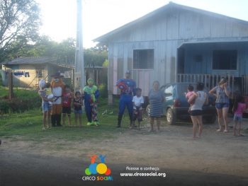 circo-social-realiza-circuito-cultural-do-dia-das-criancas-21