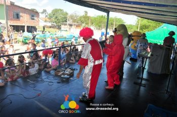 circo-social-realiza-circuito-cultural-do-dia-das-criancas-48