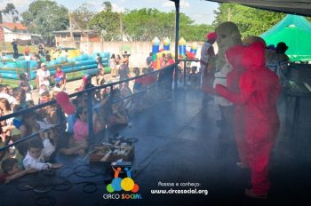 circo-social-realiza-circuito-cultural-do-dia-das-criancas-49