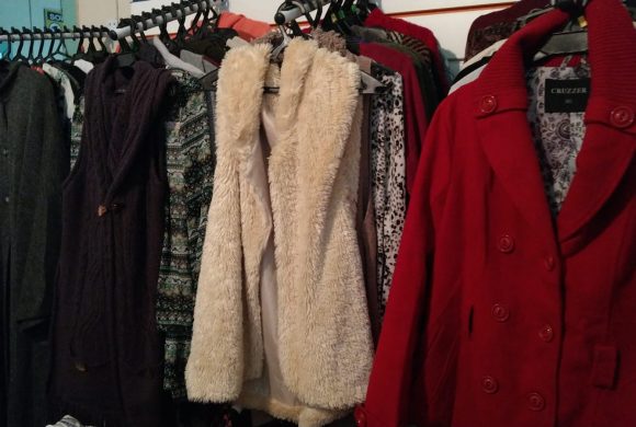 Inicia na quinta-feira o mega bazar de roupas novas e seminovas em Mafra Inicia na quinta-feira o mega bazar de roupas novas e seminovas em Mafra