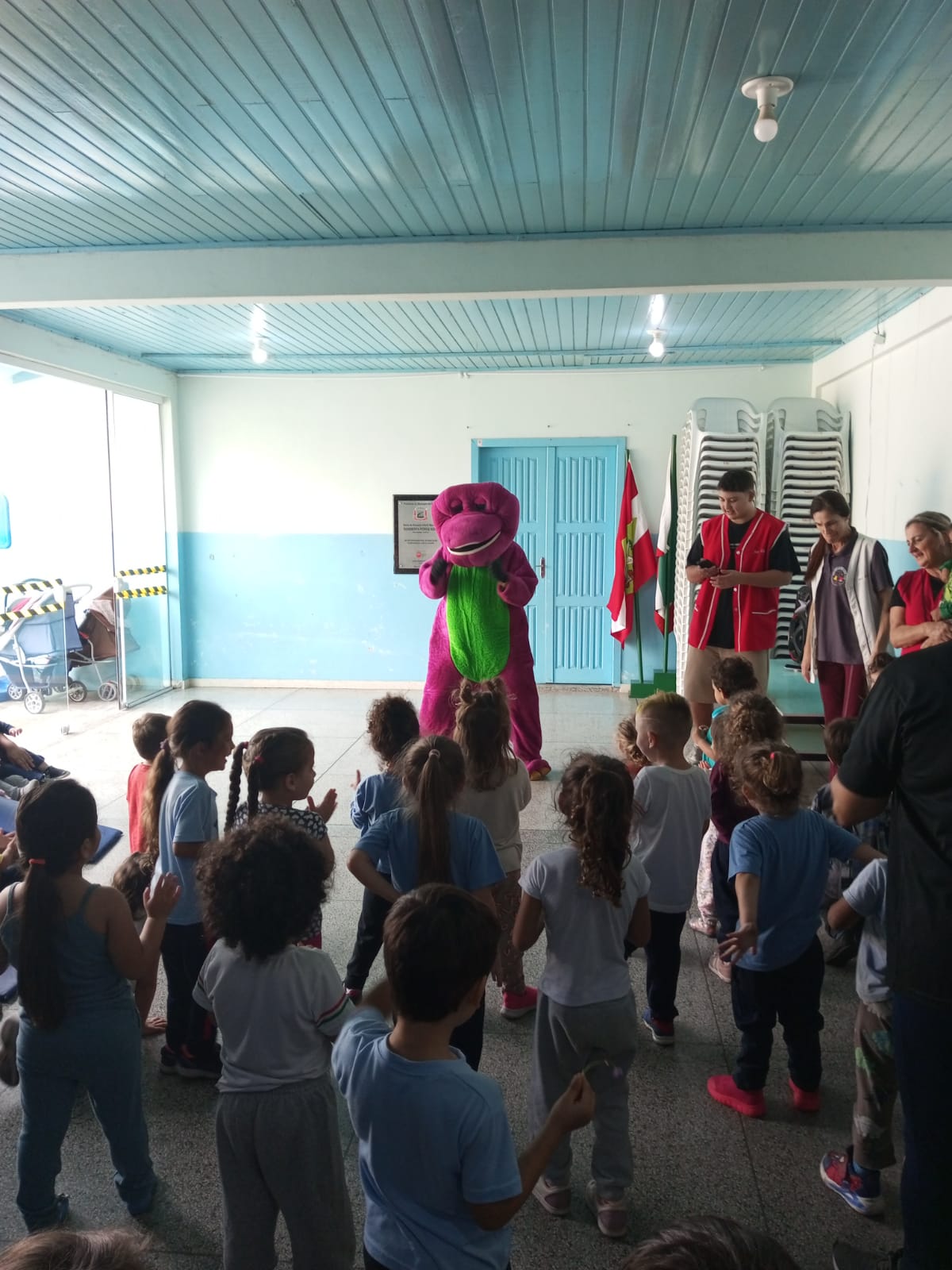 circo-social-realiza-acao-na-creche-fiorige-bona-em-mafra-11