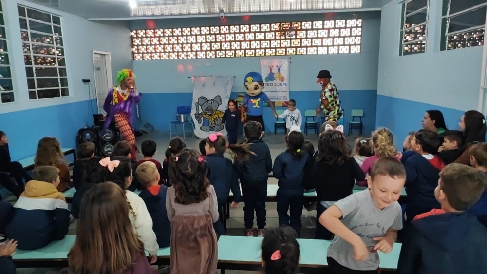 dia-das-criancas-solidario-no-ceim-ana-rank-rodrigues-em-mafra-30