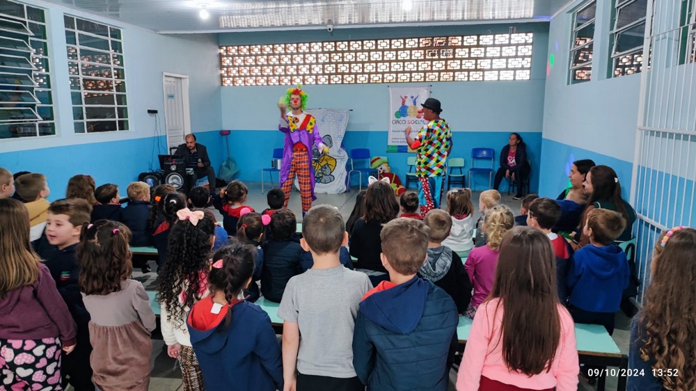 dia-das-criancas-solidario-no-ceim-ana-rank-rodrigues-em-mafra-32