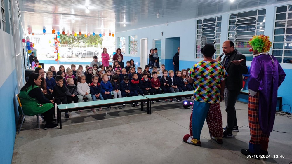 dia-das-criancas-solidario-no-ceim-ana-rank-rodrigues-em-mafra-37