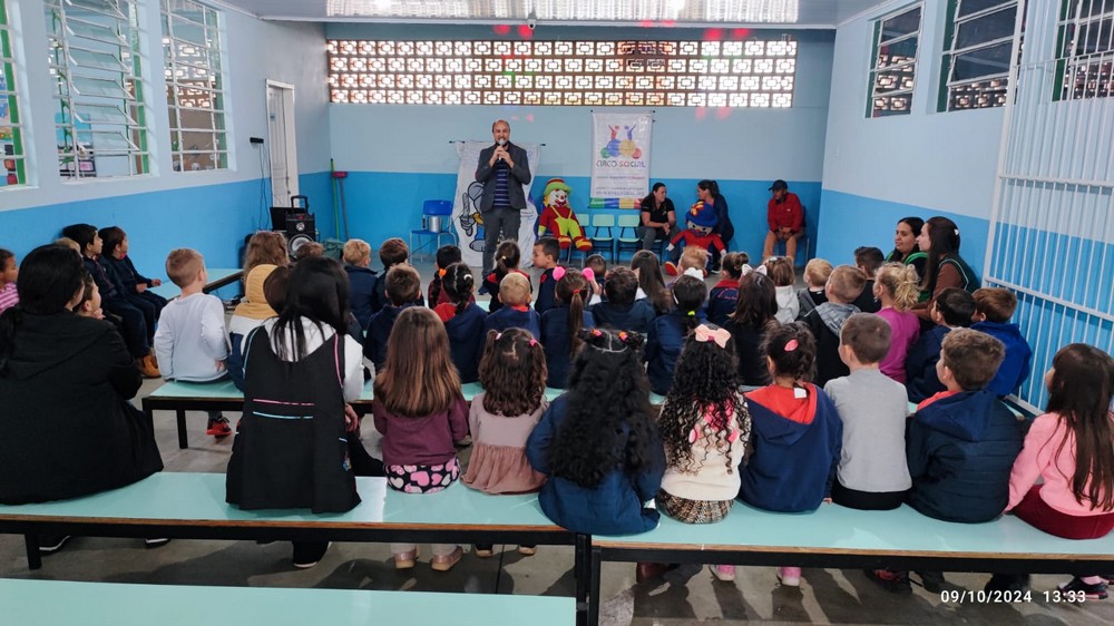 dia-das-criancas-solidario-no-ceim-ana-rank-rodrigues-em-mafra-41