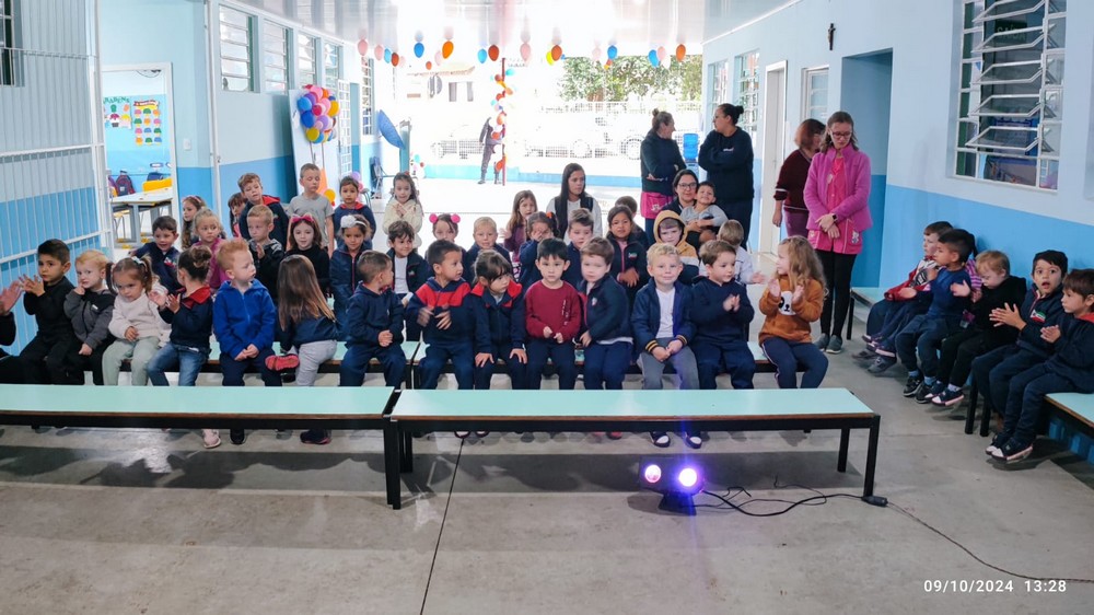 dia-das-criancas-solidario-no-ceim-ana-rank-rodrigues-em-mafra-43