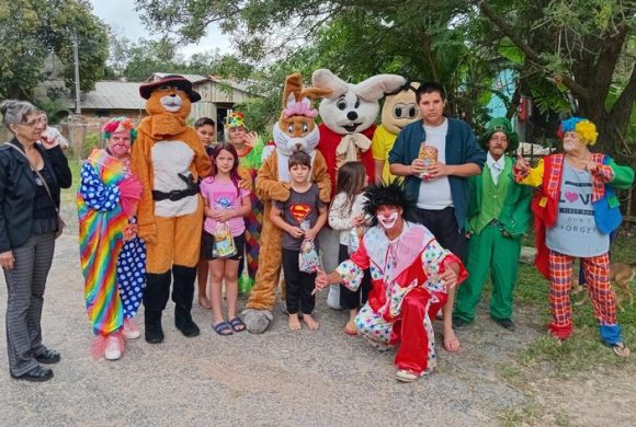 Campanha Páscoa Solidária do Circo Social atende mais de 2.000 crianças em Riomafra Campanha Páscoa Solidária do Circo Social atende mais de 2.000 crianças em Riomafra