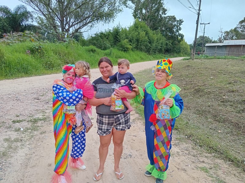 campanha-pascoa-solidaria-do-circo-social-atende-mais-de-2-000-criancas-em-riomafra-13