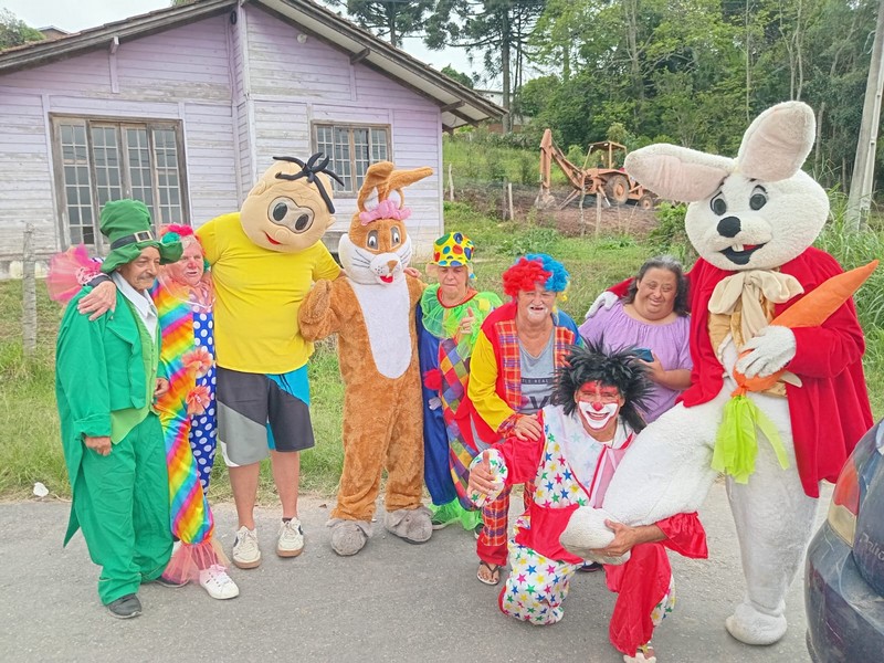 campanha-pascoa-solidaria-do-circo-social-atende-mais-de-2-000-criancas-em-riomafra-21