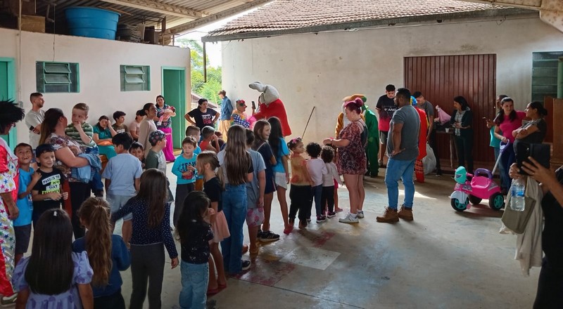campanha-pascoa-solidaria-do-circo-social-atende-mais-de-2-000-criancas-em-riomafra-5