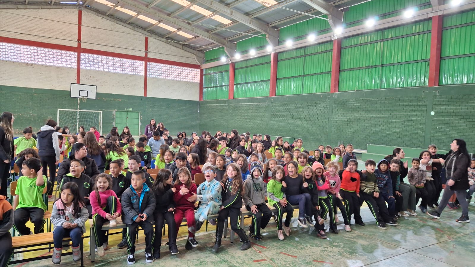 circo-social-presente-na-escola-de-ensino-basico-tenente-ary-rauen-11