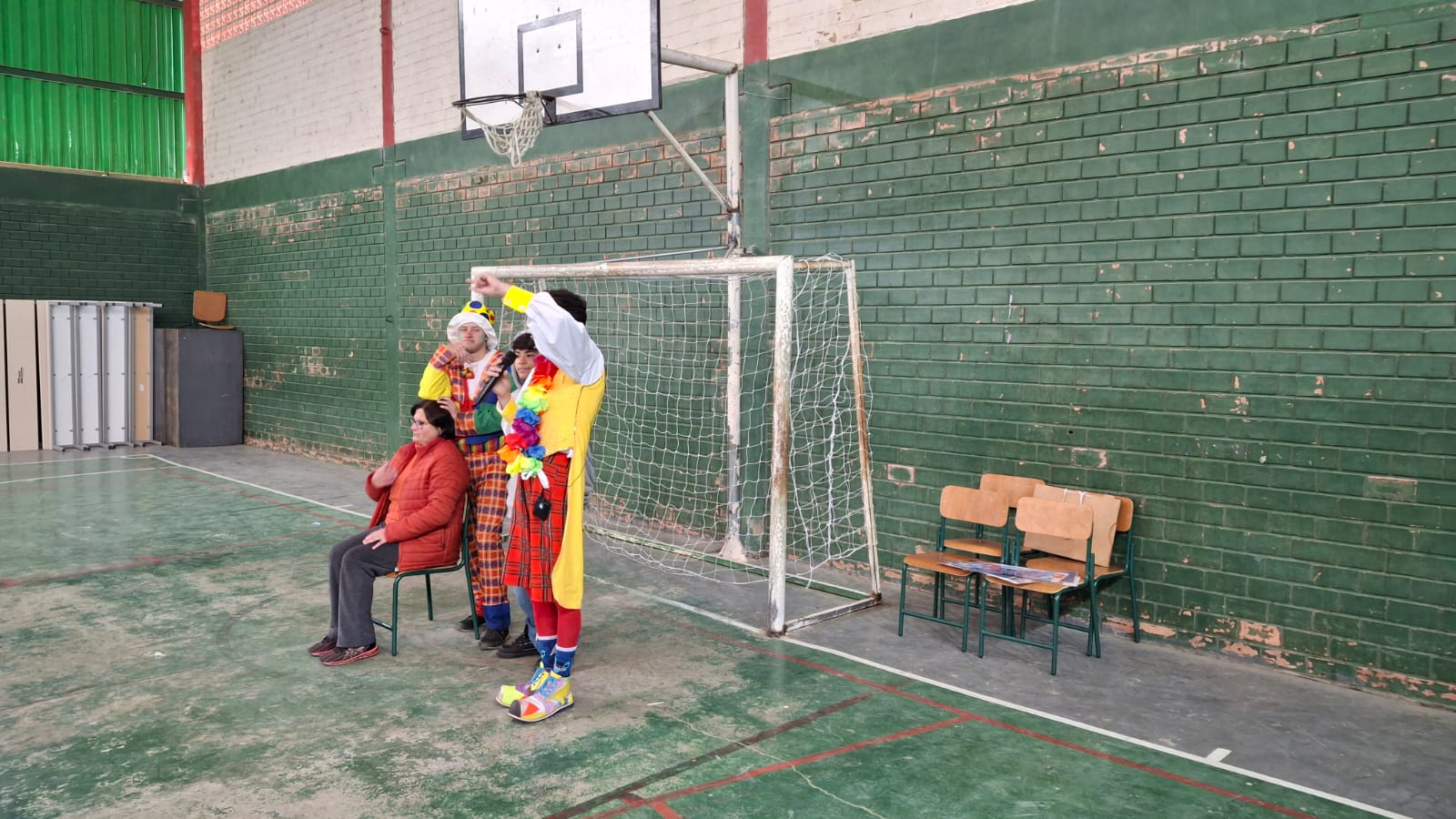 circo-social-presente-na-escola-de-ensino-basico-tenente-ary-rauen-13