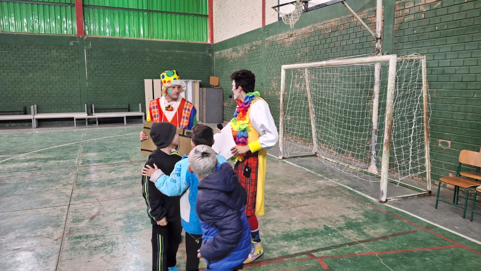 circo-social-presente-na-escola-de-ensino-basico-tenente-ary-rauen-18
