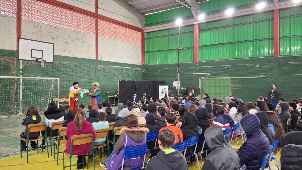 circo-social-presente-na-escola-de-ensino-basico-tenente-ary-rauen-25