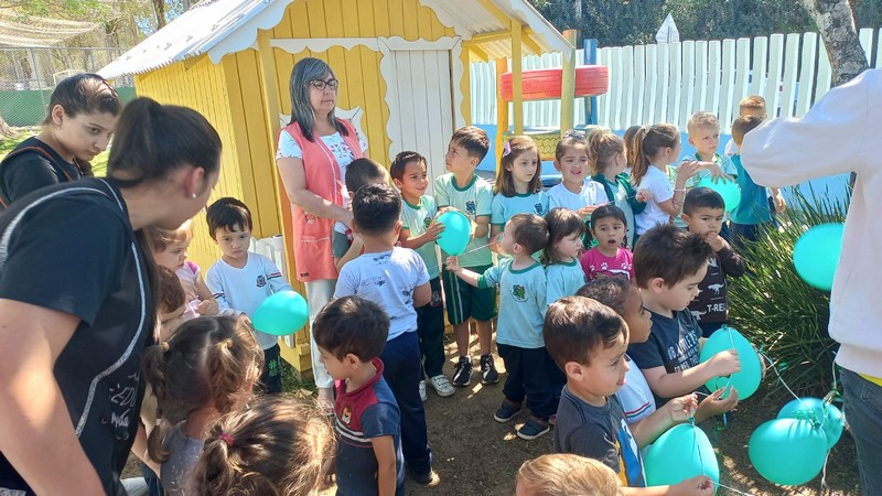 associacao-vista-alegre-e-circo-social-realiza-solenidade-com-entrega-de-livros-premiacoes-e-homenagem-postuma-em-mafra-33