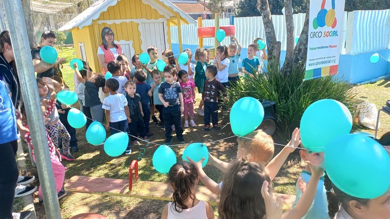 associacao-vista-alegre-e-circo-social-realiza-solenidade-com-entrega-de-livros-premiacoes-e-homenagem-postuma-em-mafra-35