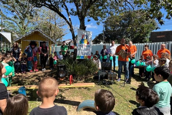 Associação Vista Alegre e Circo Social realizam solenidade com entrega de livros, premiações e homenagem póstuma em Mafra