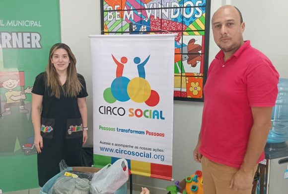 CEIM Günther Werner arrecada brinquedos para o Natal do Circo Social CEIM Günther Werner arrecada brinquedos para o Natal do Circo Social
