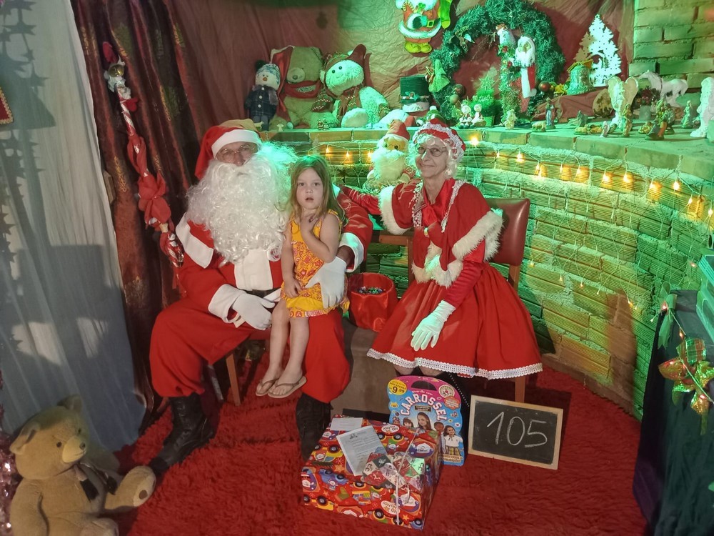 entregas-dos-presentes-das-cartinhas-do-natal-do-circo-social-2025-107