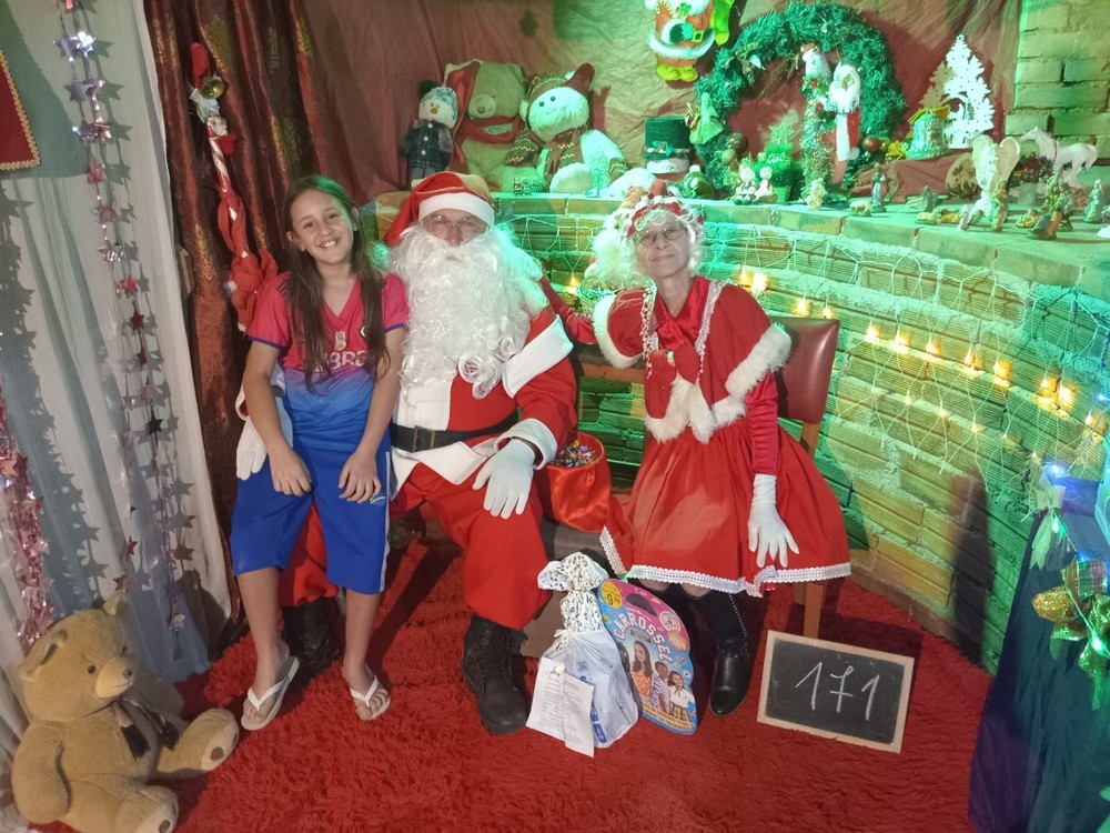 entregas-dos-presentes-das-cartinhas-do-natal-do-circo-social-2025-115