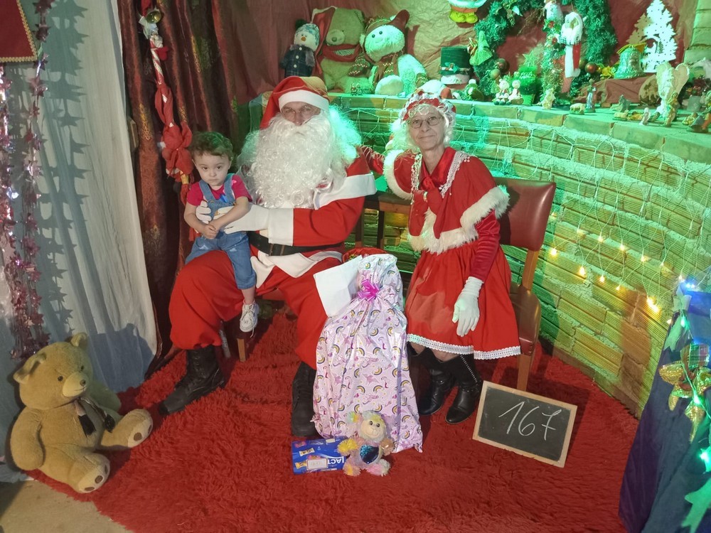 entregas-dos-presentes-das-cartinhas-do-natal-do-circo-social-2025-118