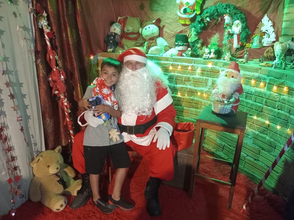 entregas-dos-presentes-das-cartinhas-do-natal-do-circo-social-2025-139