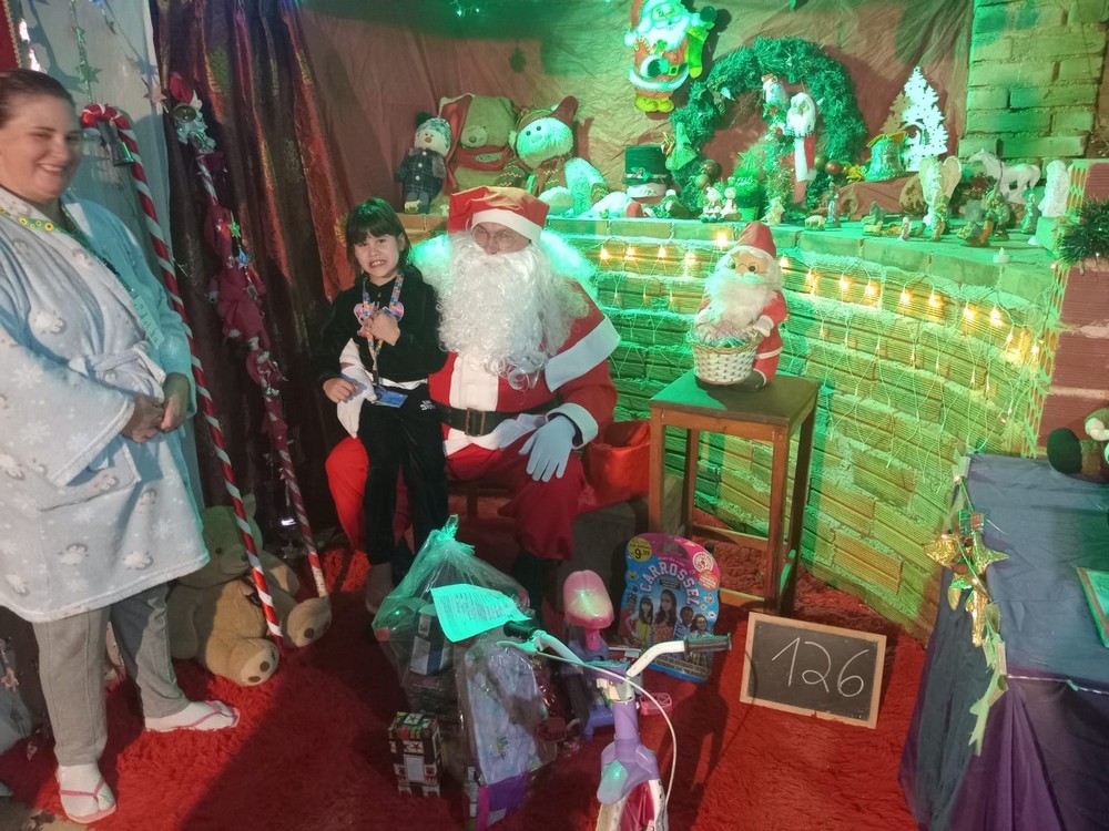 entregas-dos-presentes-das-cartinhas-do-natal-do-circo-social-2025-149