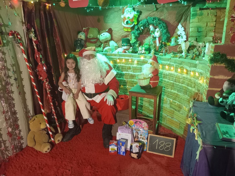 entregas-dos-presentes-das-cartinhas-do-natal-do-circo-social-2025-152