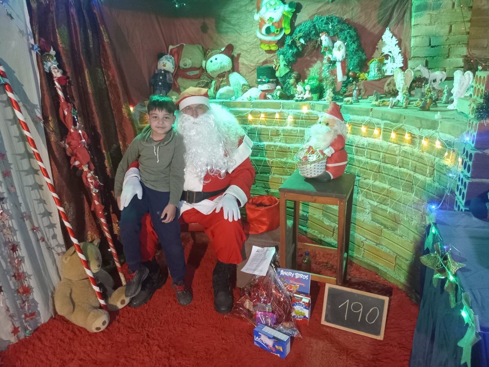 entregas-dos-presentes-das-cartinhas-do-natal-do-circo-social-2025-159