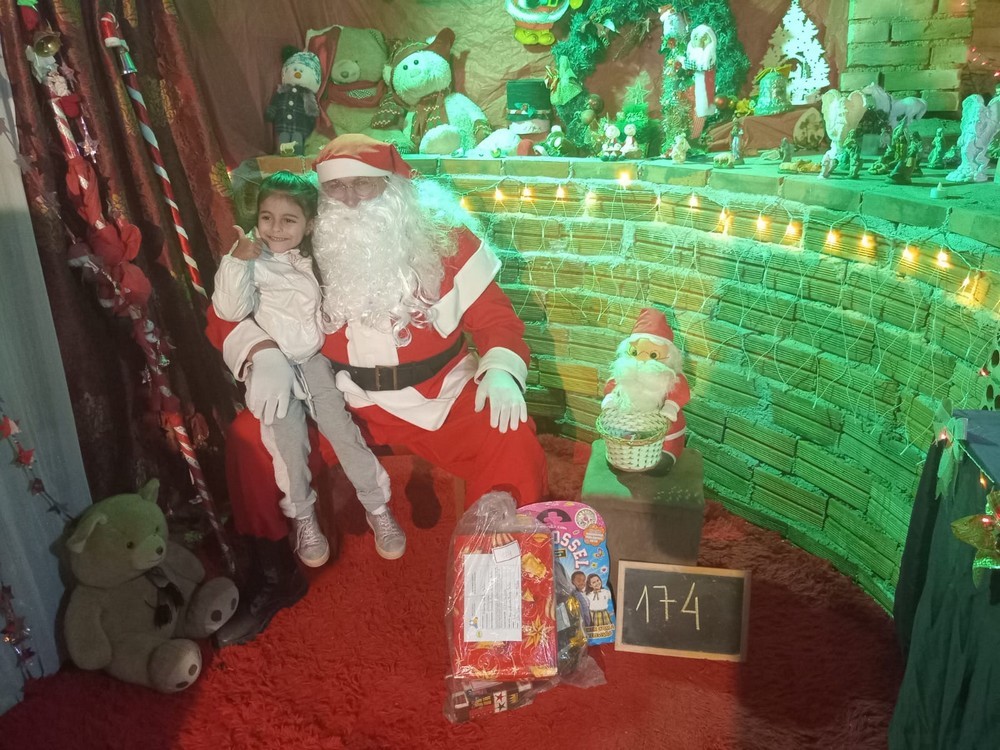 entregas-dos-presentes-das-cartinhas-do-natal-do-circo-social-2025-160