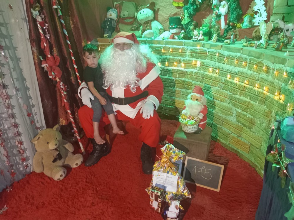 entregas-dos-presentes-das-cartinhas-do-natal-do-circo-social-2025-172