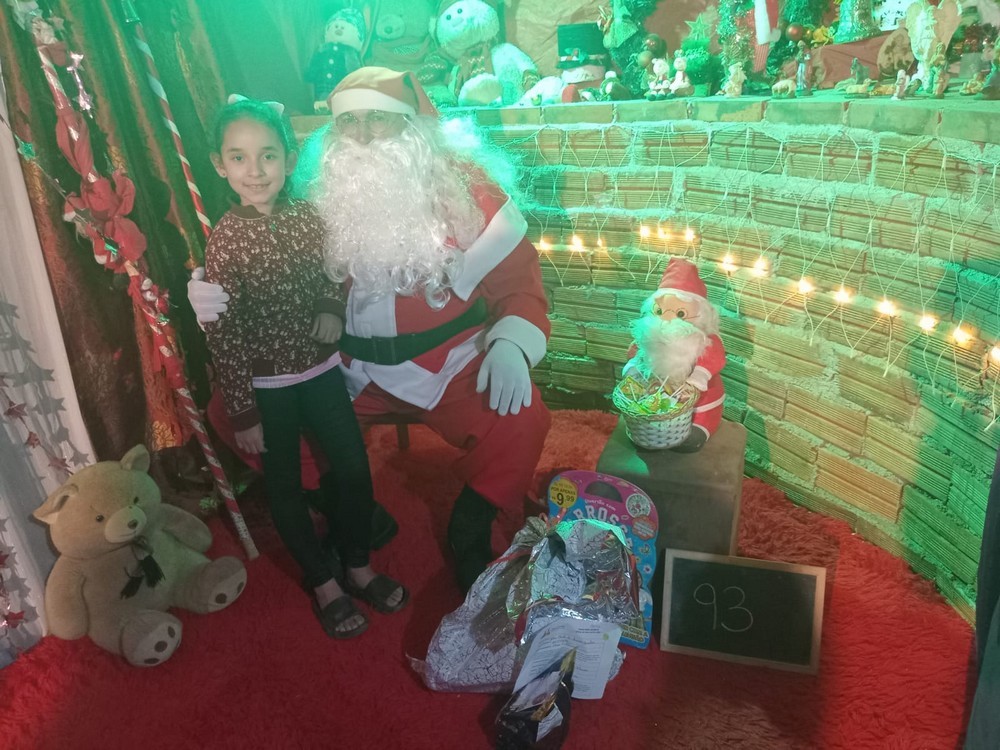 entregas-dos-presentes-das-cartinhas-do-natal-do-circo-social-2025-173