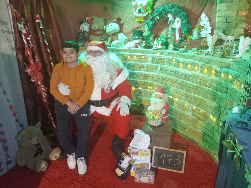 entregas-dos-presentes-das-cartinhas-do-natal-do-circo-social-2025-174