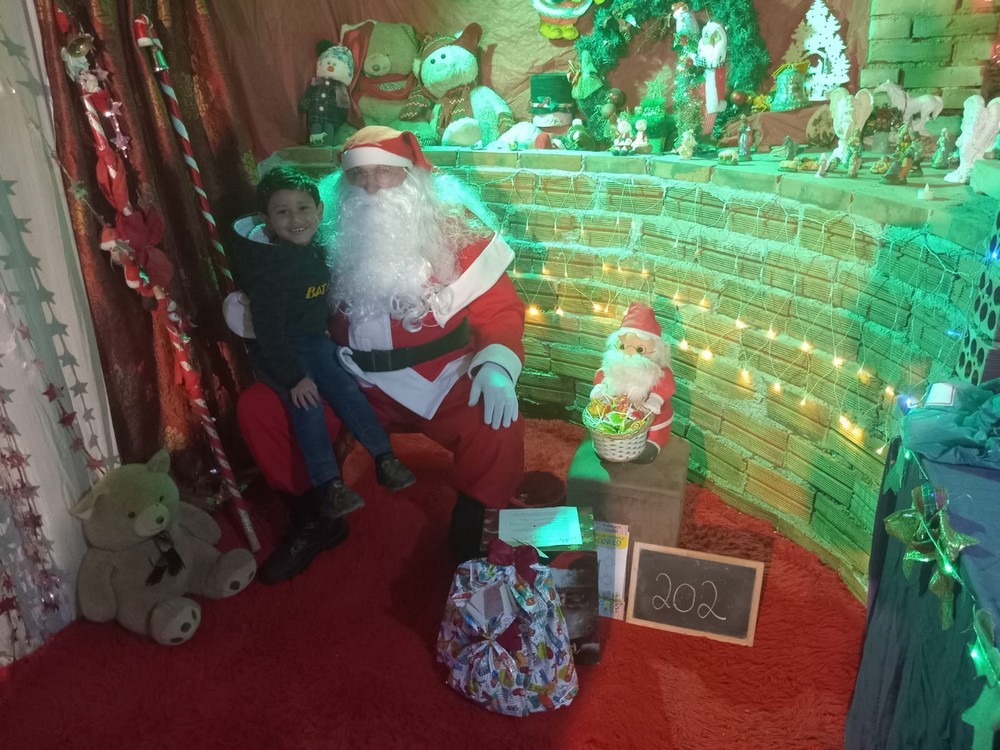 entregas-dos-presentes-das-cartinhas-do-natal-do-circo-social-2025-176