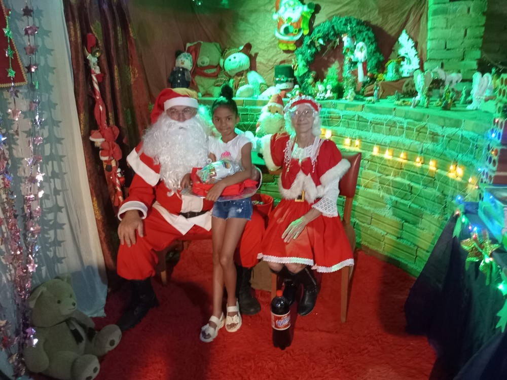 entregas-dos-presentes-das-cartinhas-do-natal-do-circo-social-2025-18