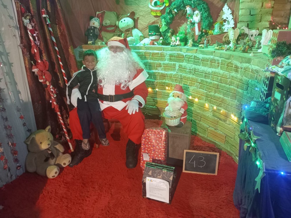 entregas-dos-presentes-das-cartinhas-do-natal-do-circo-social-2025-180