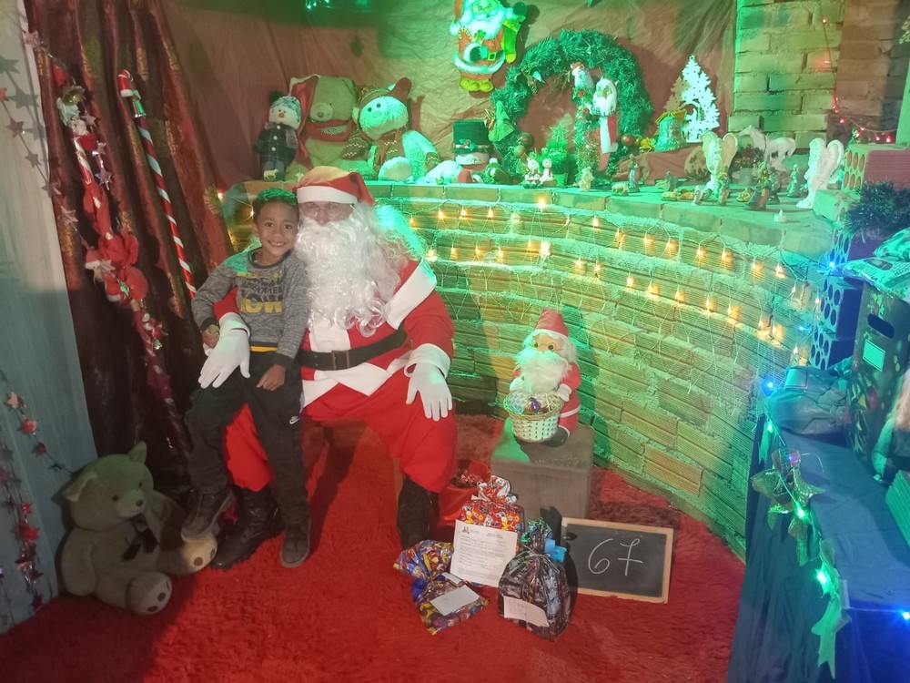 entregas-dos-presentes-das-cartinhas-do-natal-do-circo-social-2025-185