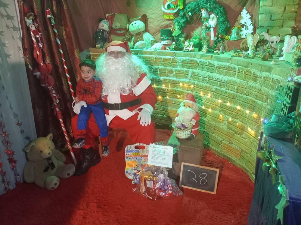 entregas-dos-presentes-das-cartinhas-do-natal-do-circo-social-2025-187