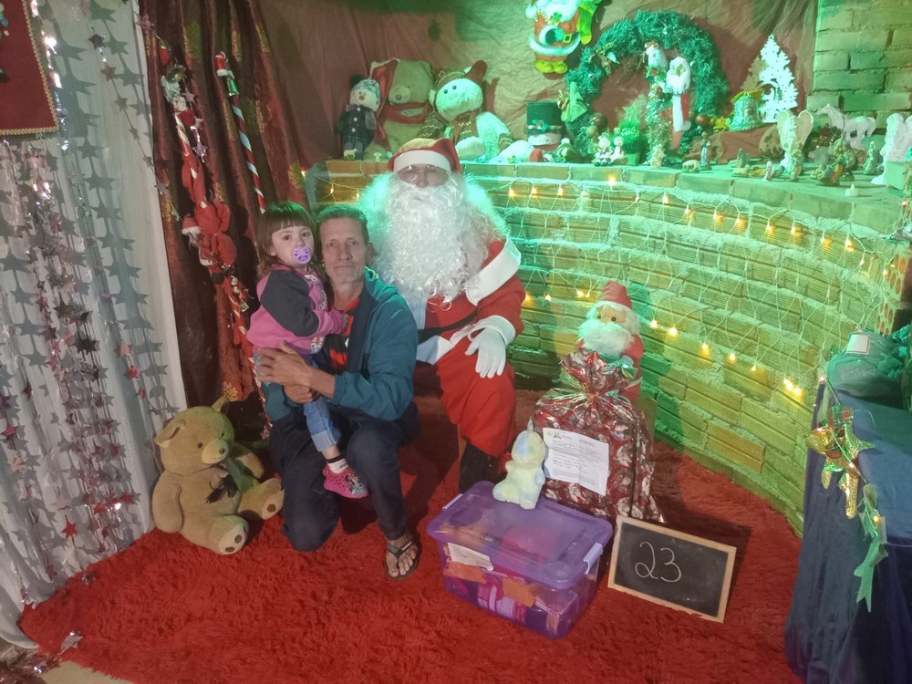 entregas-dos-presentes-das-cartinhas-do-natal-do-circo-social-2025-190