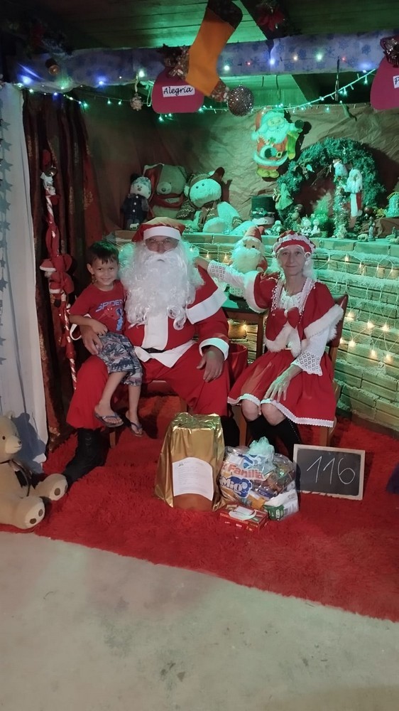 entregas-dos-presentes-das-cartinhas-do-natal-do-circo-social-2025-198