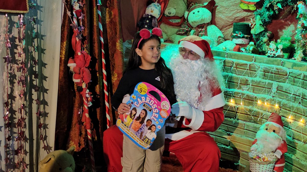 entregas-dos-presentes-das-cartinhas-do-natal-do-circo-social-2025-2