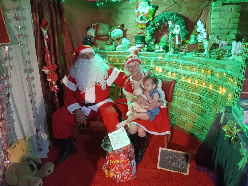 entregas-dos-presentes-das-cartinhas-do-natal-do-circo-social-2025-20