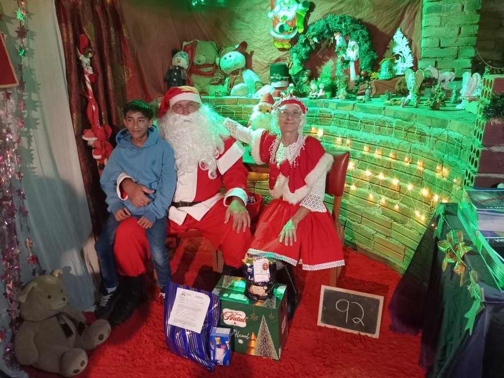 entregas-dos-presentes-das-cartinhas-do-natal-do-circo-social-2025-24