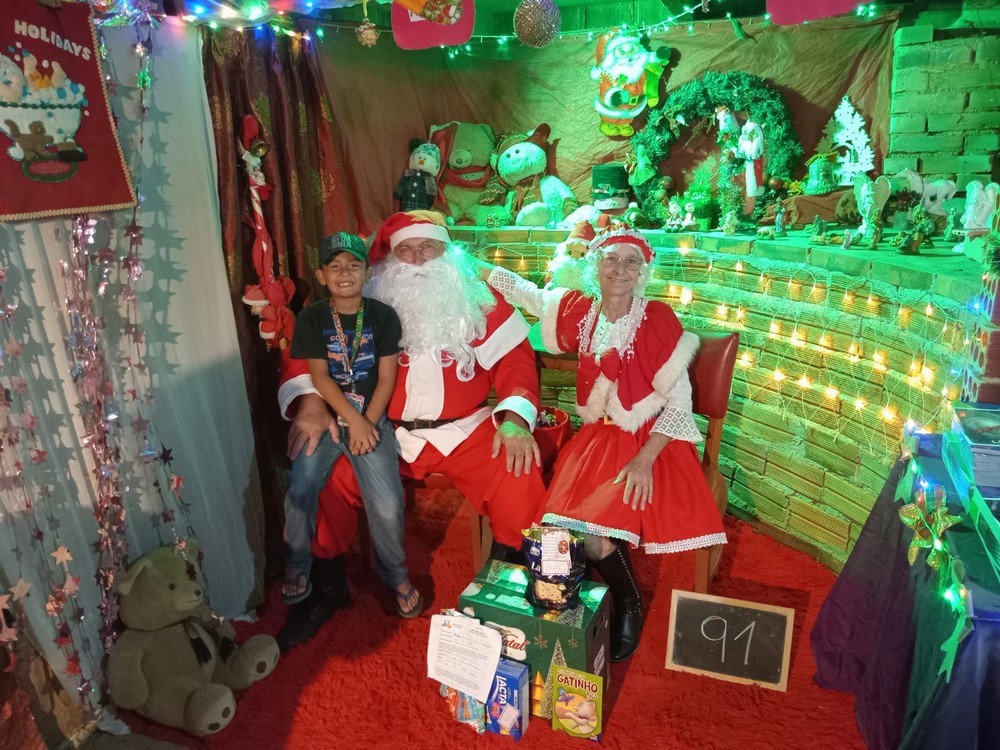 entregas-dos-presentes-das-cartinhas-do-natal-do-circo-social-2025-25