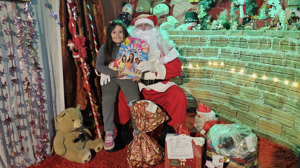 entregas-dos-presentes-das-cartinhas-do-natal-do-circo-social-2025-3