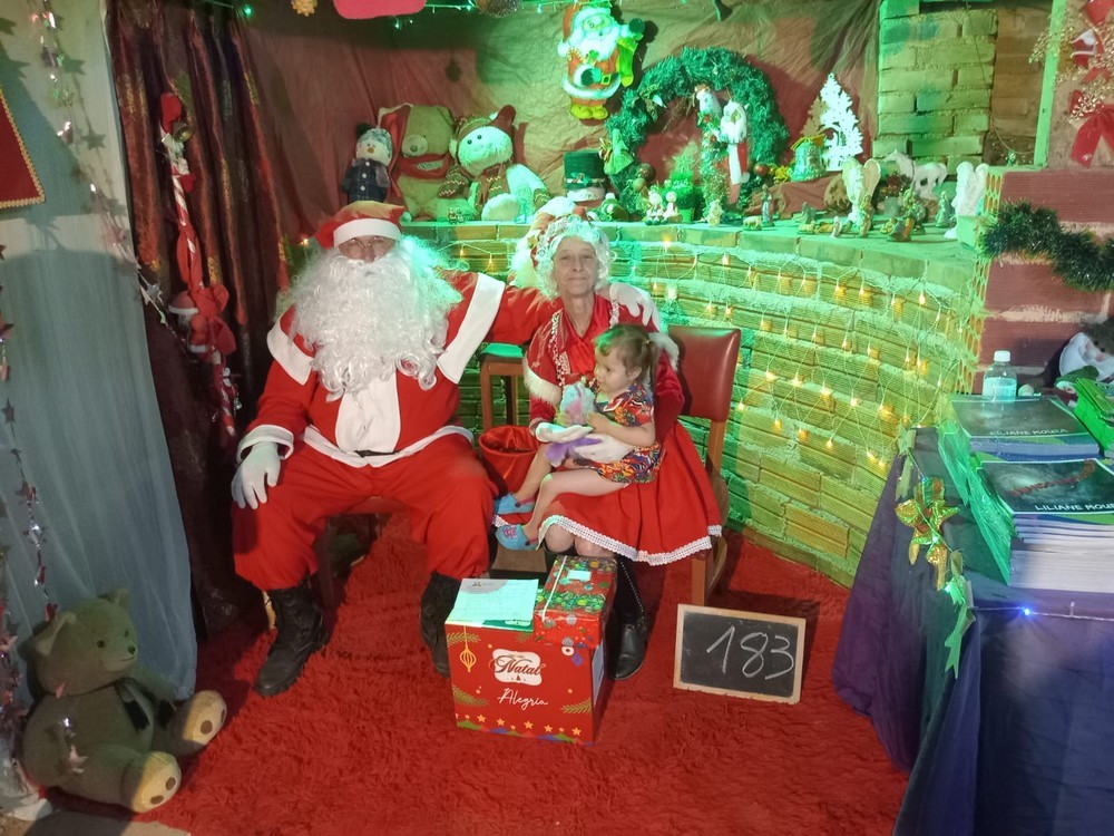 entregas-dos-presentes-das-cartinhas-do-natal-do-circo-social-2025-63