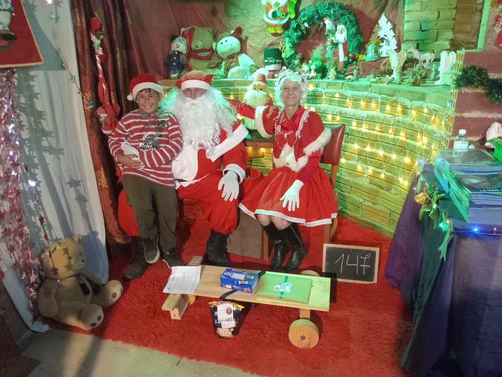 entregas-dos-presentes-das-cartinhas-do-natal-do-circo-social-2025-69