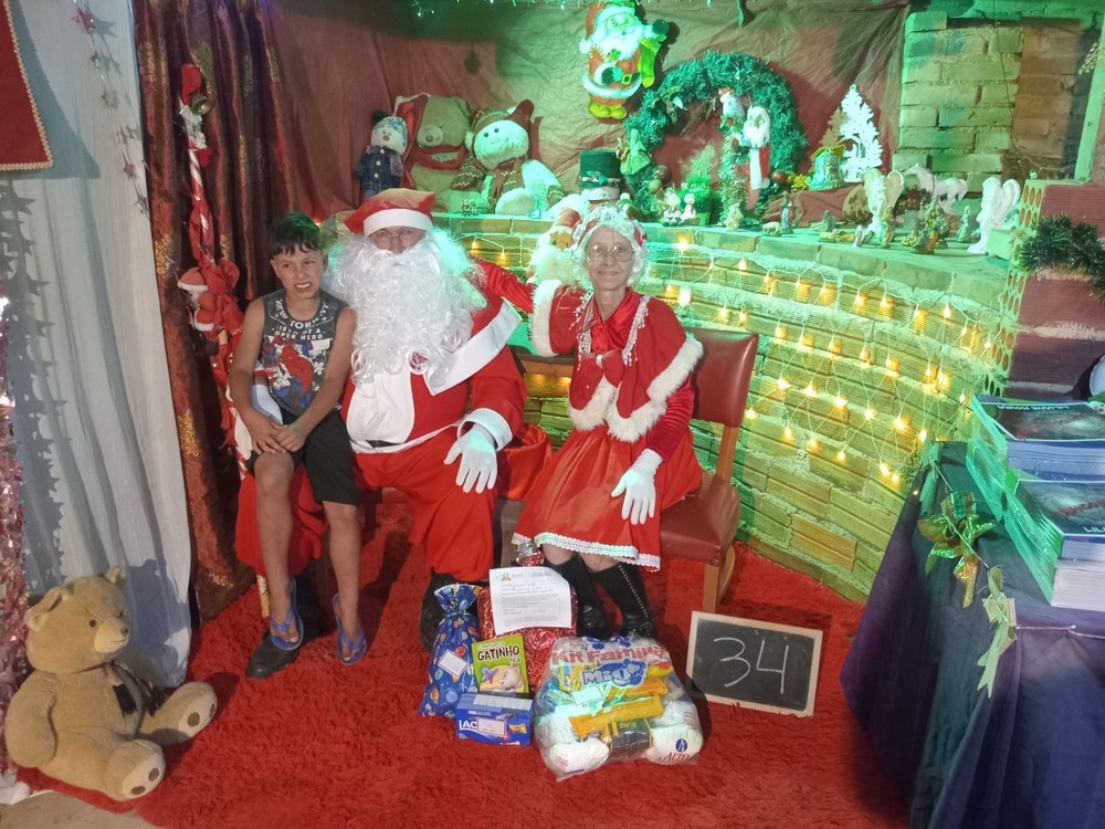 entregas-dos-presentes-das-cartinhas-do-natal-do-circo-social-2025-86