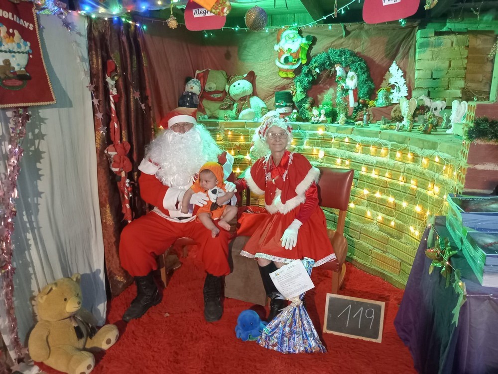 entregas-dos-presentes-das-cartinhas-do-natal-do-circo-social-2025-88